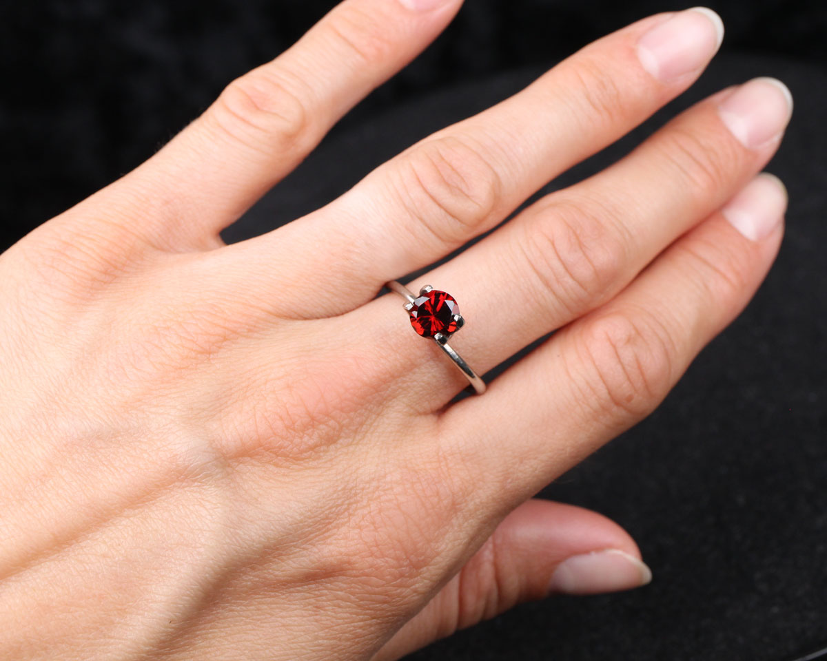 Garnet pyrope round 1.21 ct