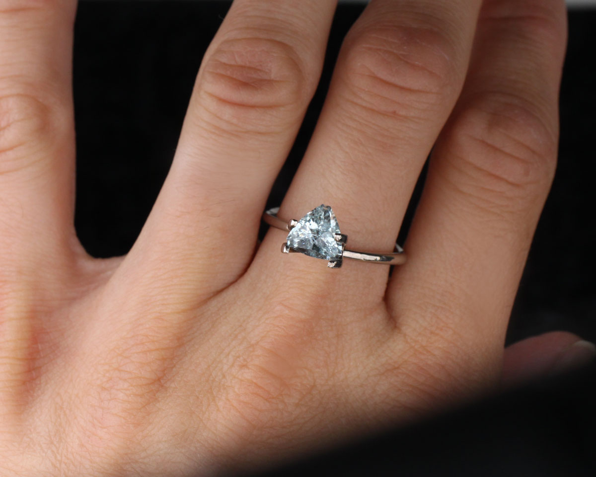 Aquamarine Frostgiant cut 7 mm 1.1 ct