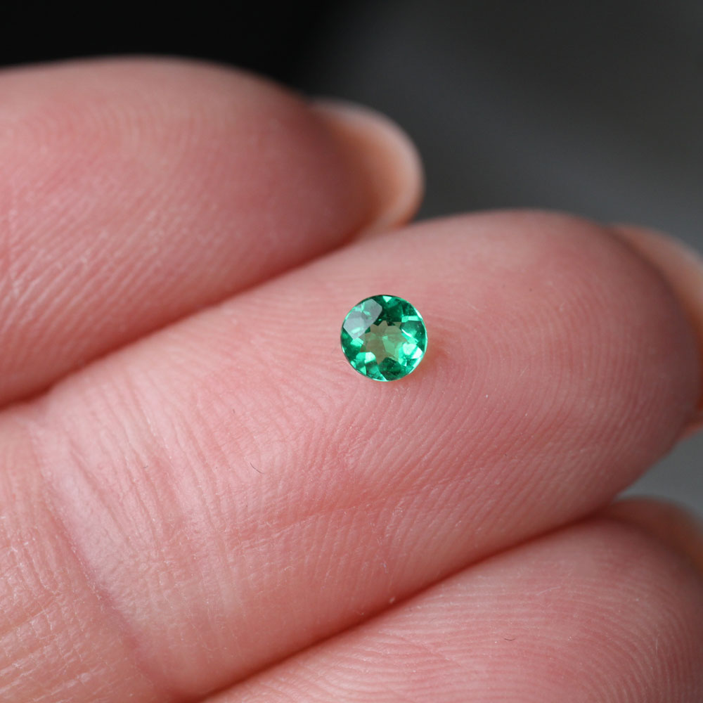 Shakiso Emerald round 0.11 ct