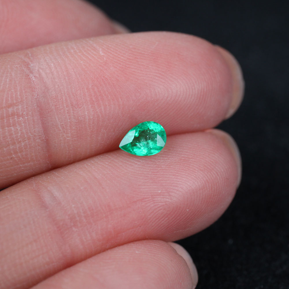 Shakiso Emerald pear 0.31 ct