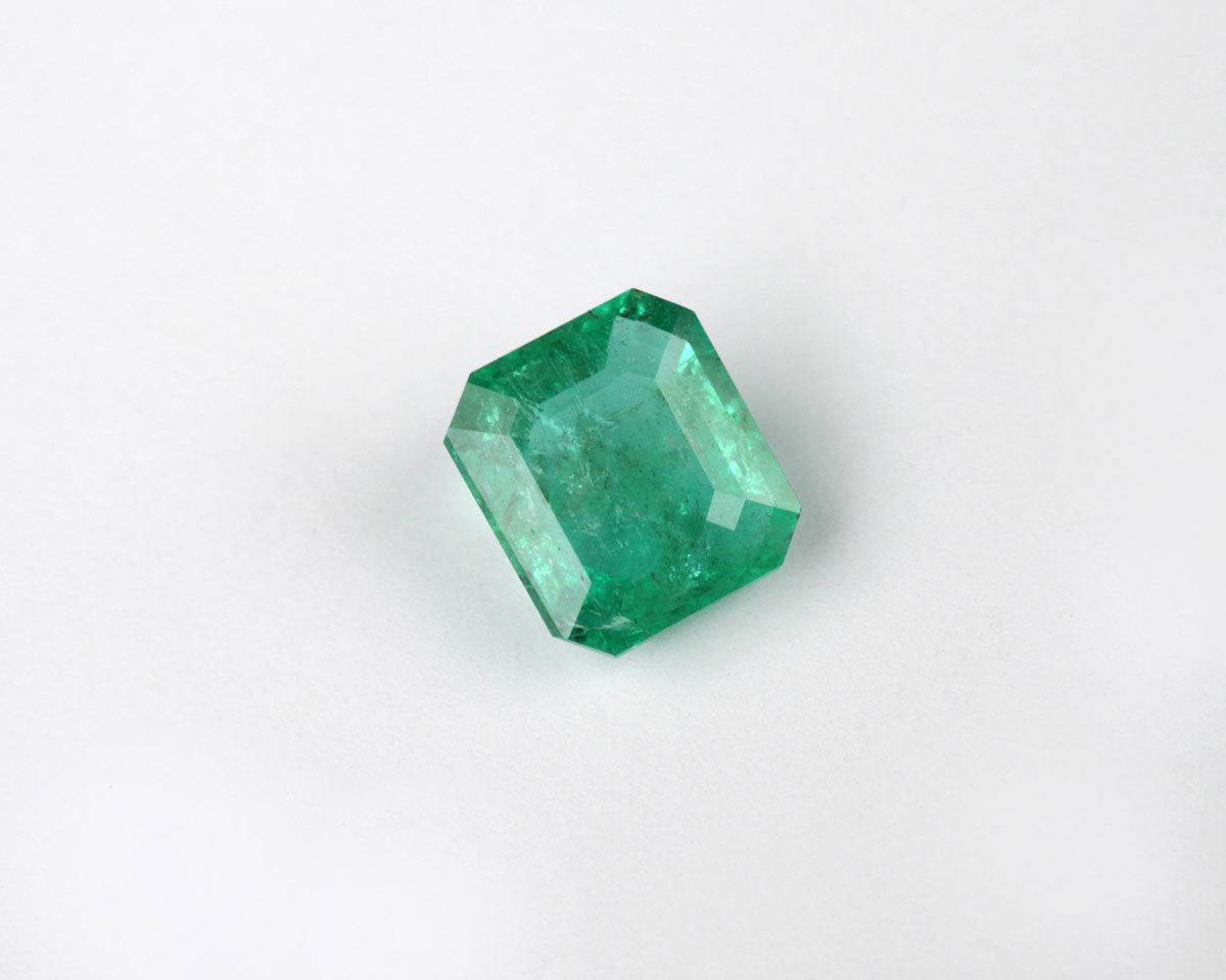 Shakiso Emerald rectangular octagon 7mm 1.18 ct