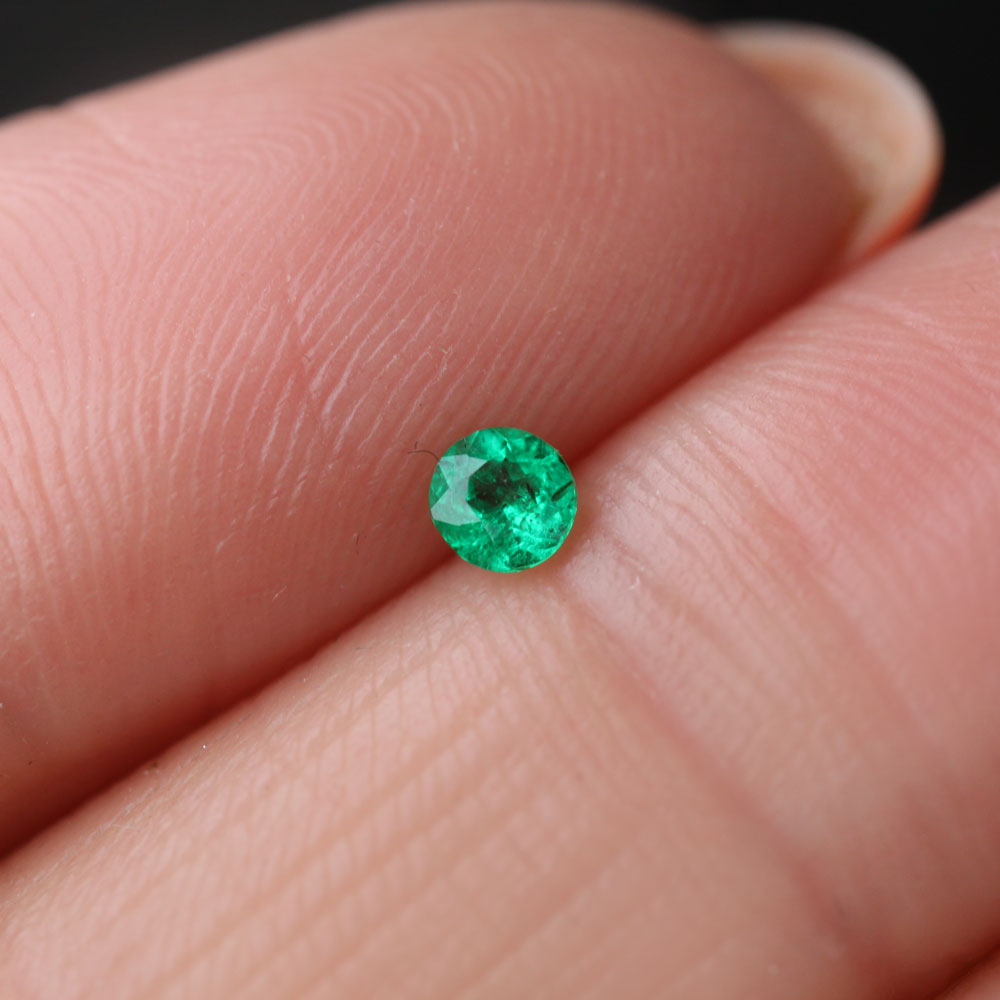 Shakiso Smarahd rund 0,12 ct