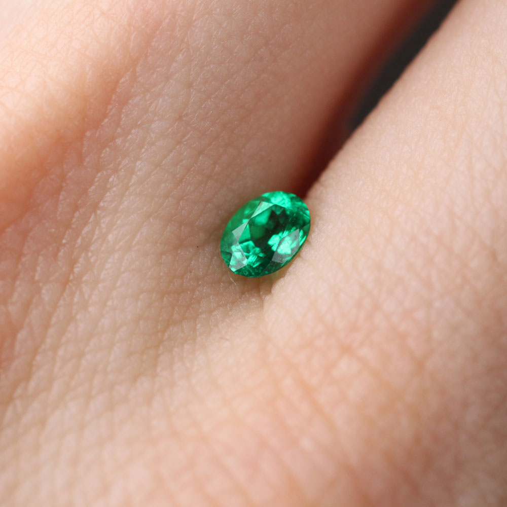 Shakiso Smaragd oval 0,23 ct