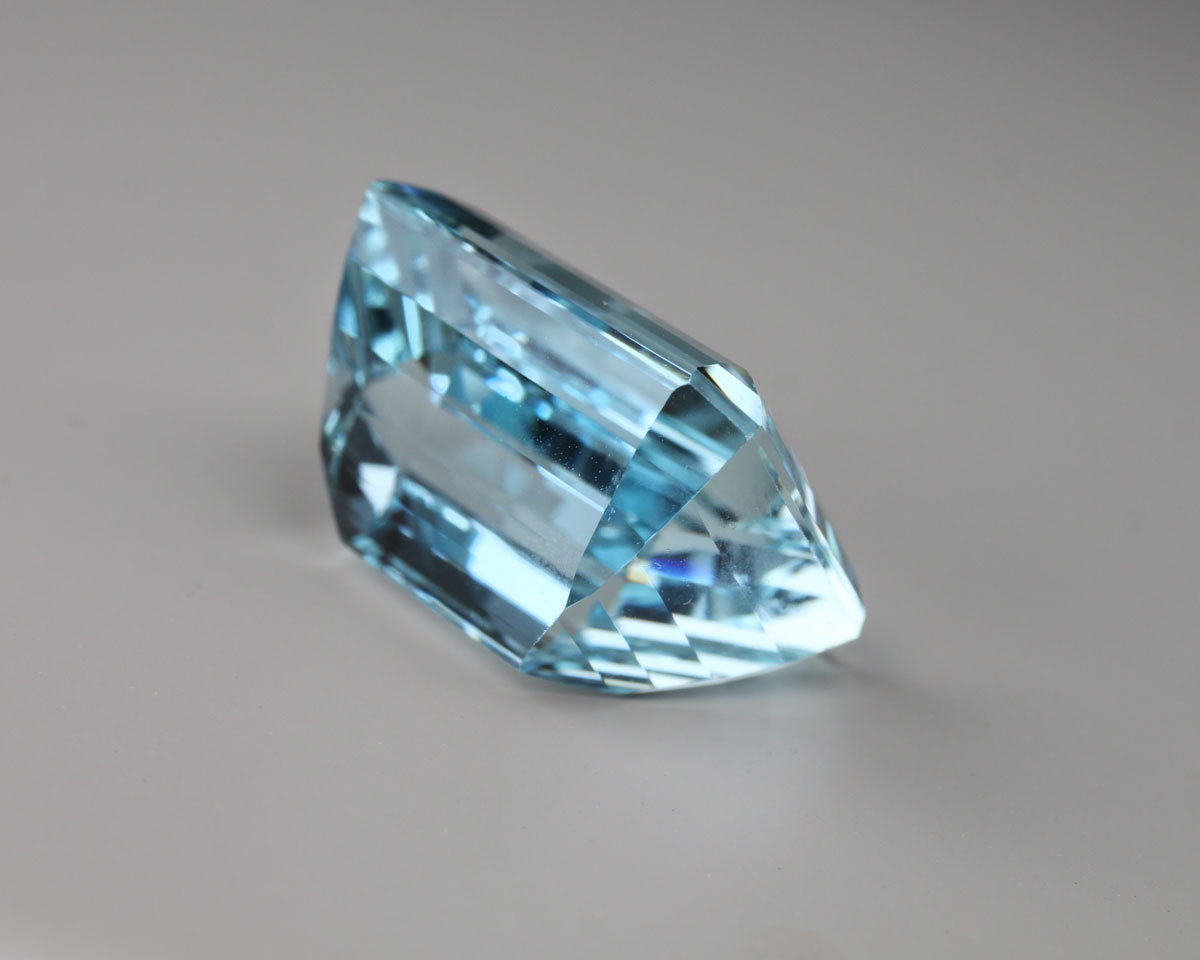 Akvamarin smaragdslipning 42,5 ct