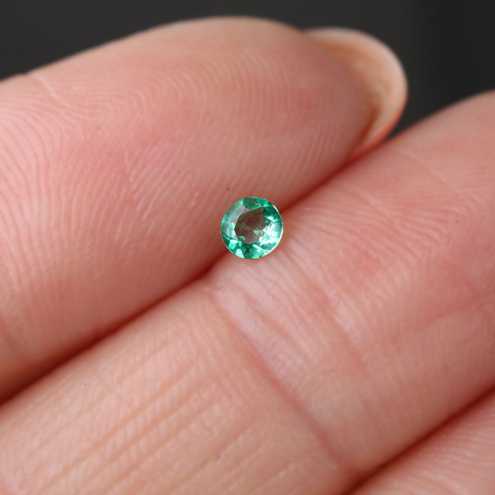 Shakiso Emerald round 0.09 ct