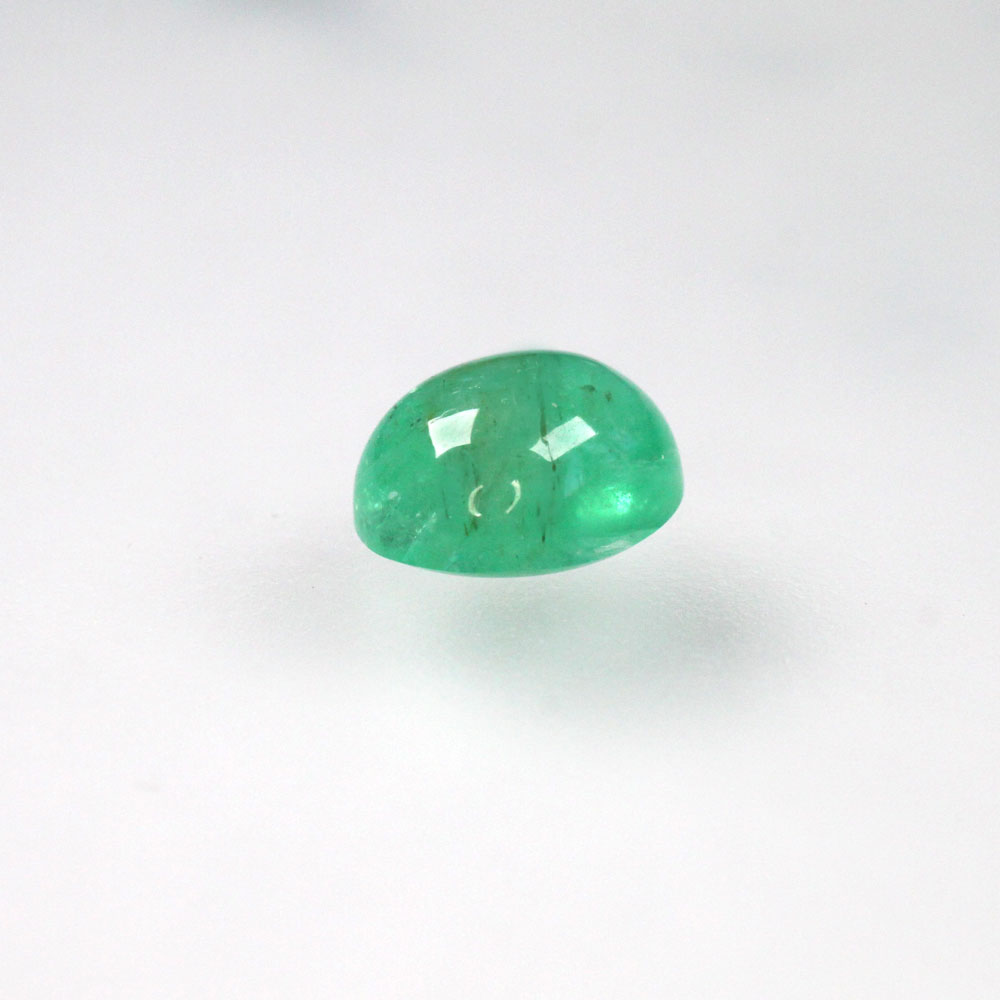 Shakiso Emerald oval Cabochon 2.1 ct