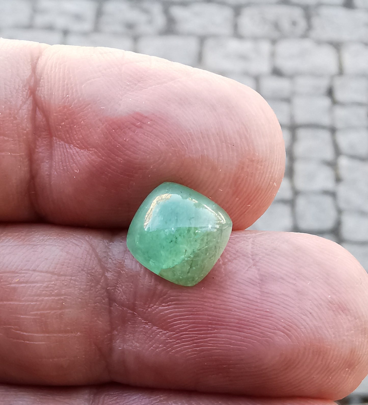 Shakiso Smaragd Cabochon kvadrat 4,2 ct