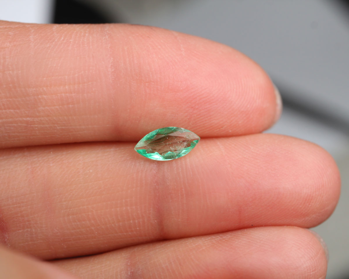 Shakiso Goshenite/Emerald Marquise 0.4 ct