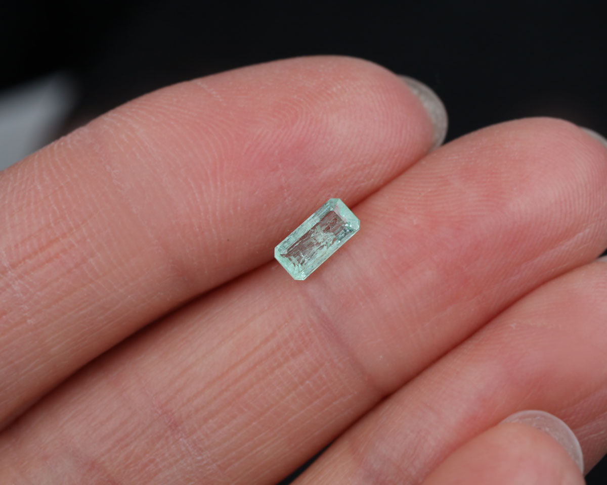 Shakiso Emerald rectangle 0.35 ct
