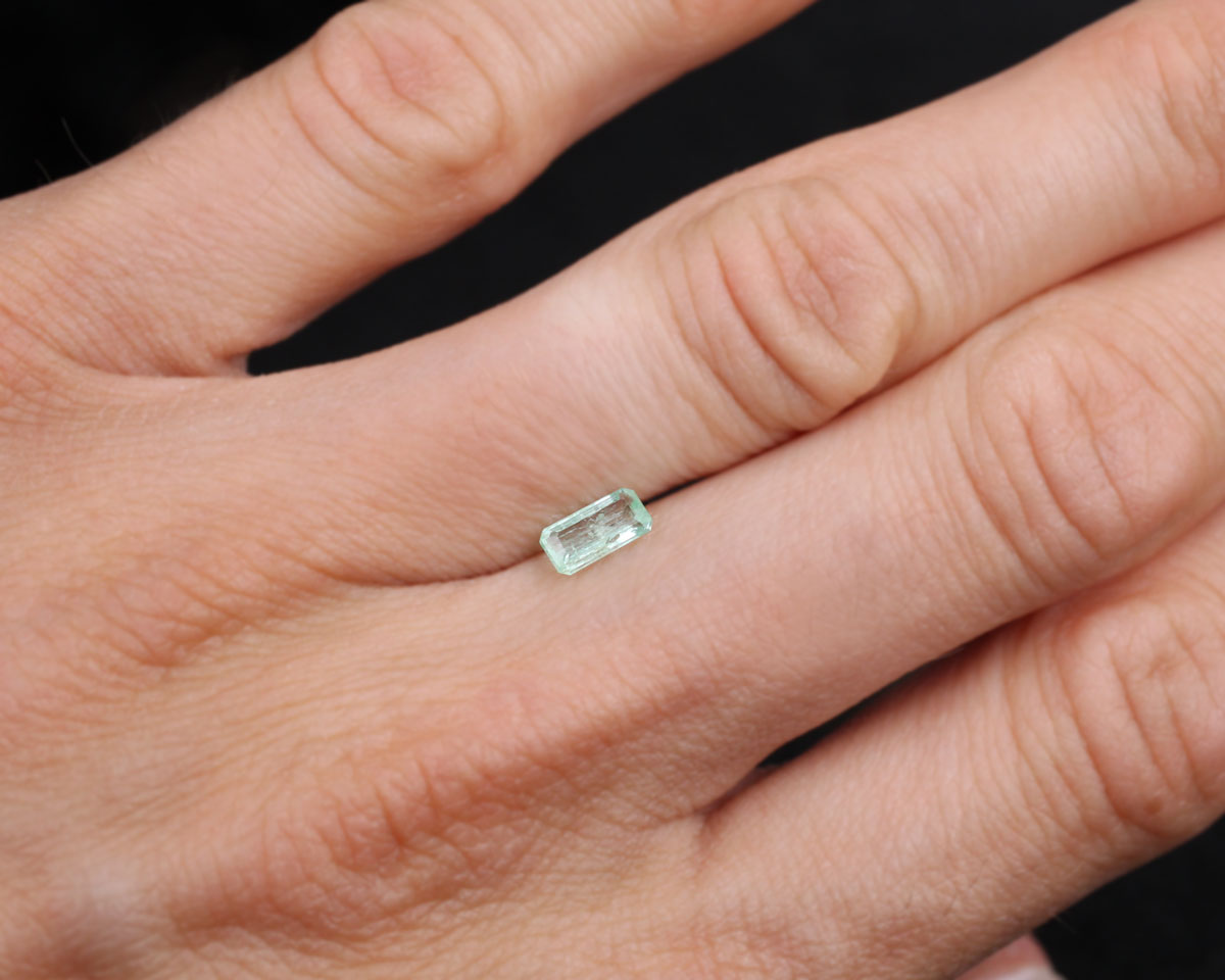 Shakiso Emerald rectangle 0.35 ct
