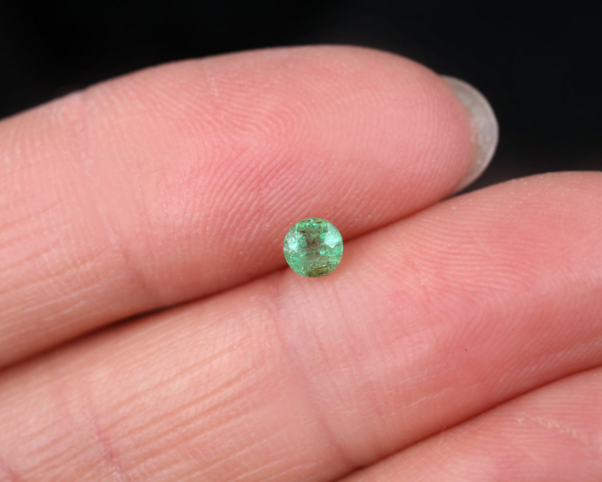 Shakiso Emerald round 0.19 ct