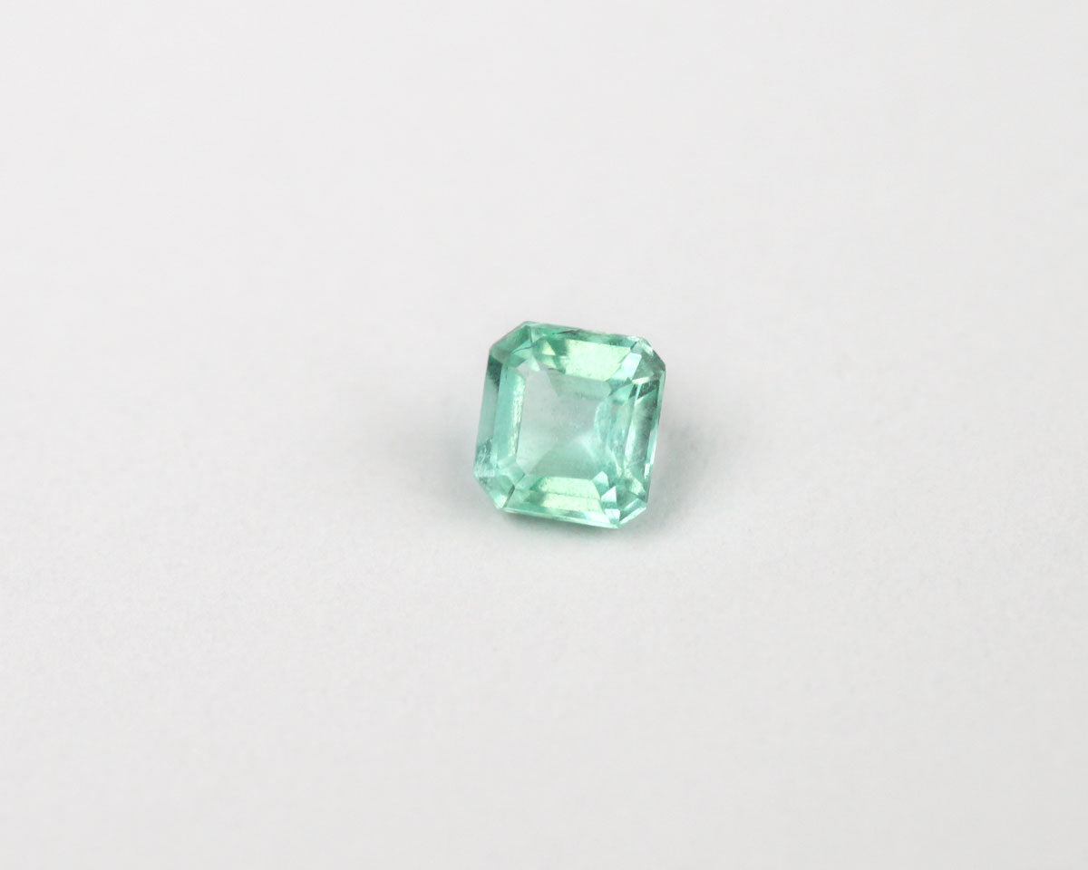 Shakiso Emerald octagon square 0.1 ct