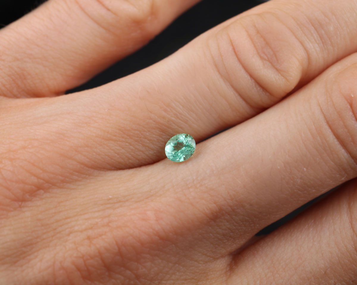 Shakiso Emerald oval 0.33 ct