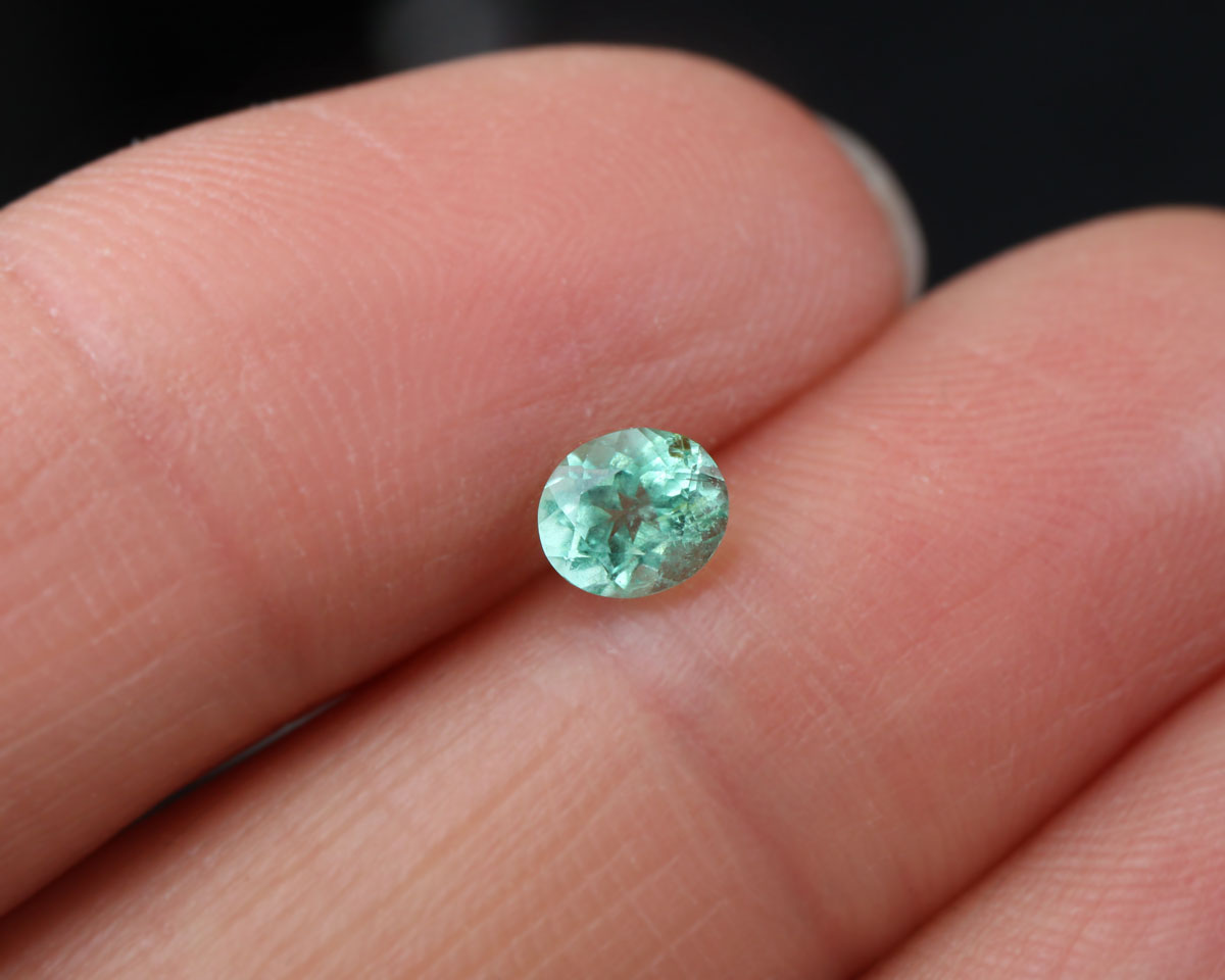 Shakiso Emerald oval 0.33 ct