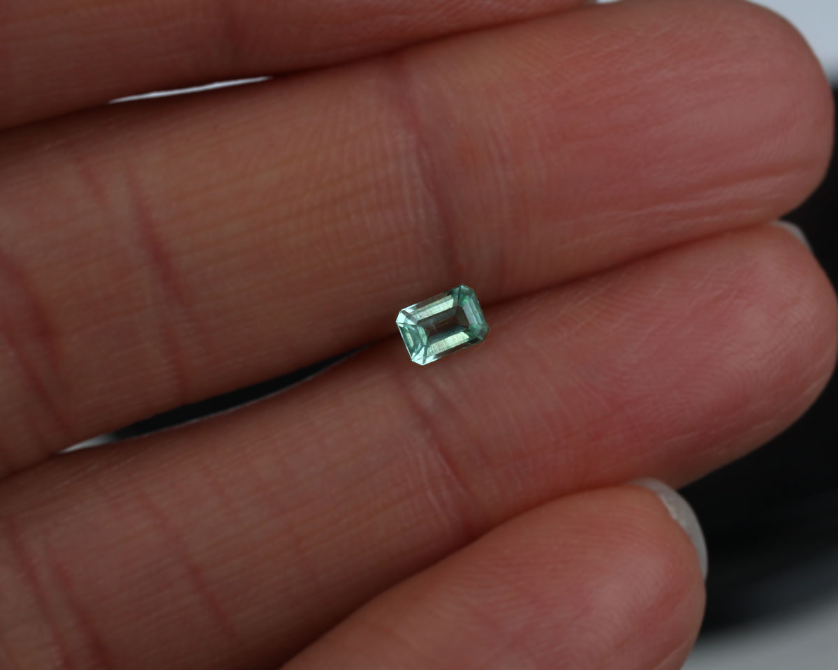 Shakiso Emerald rectangle 0.21 ct