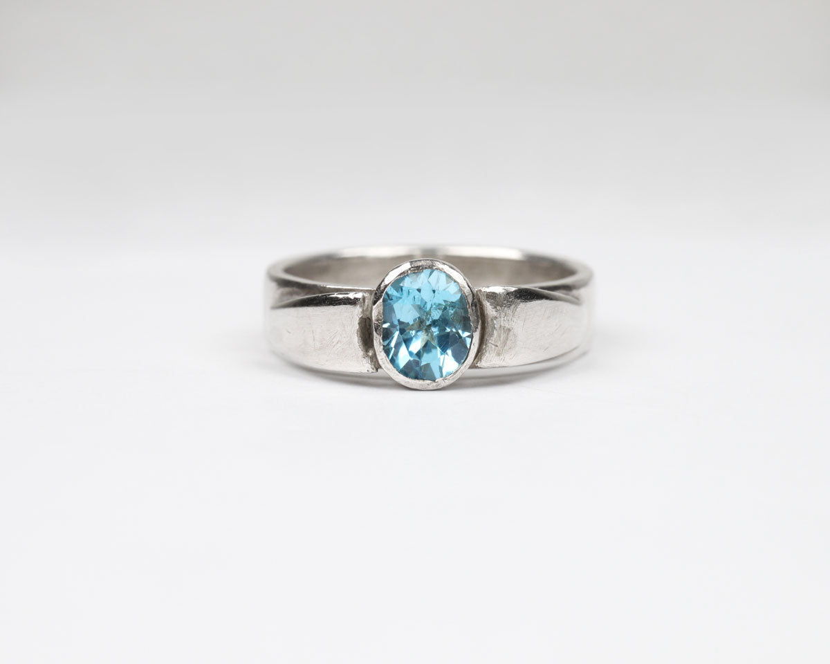 Blå Topaz silverring