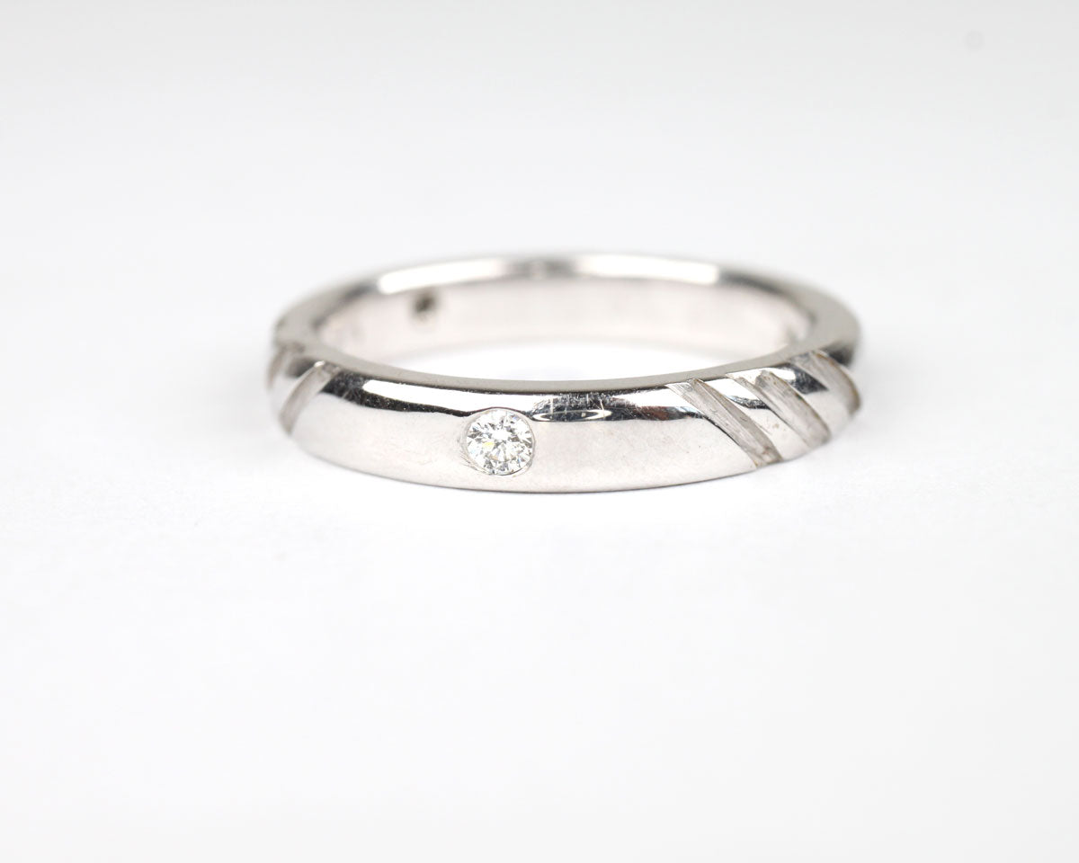 Trippel diamant, Vitguldsring