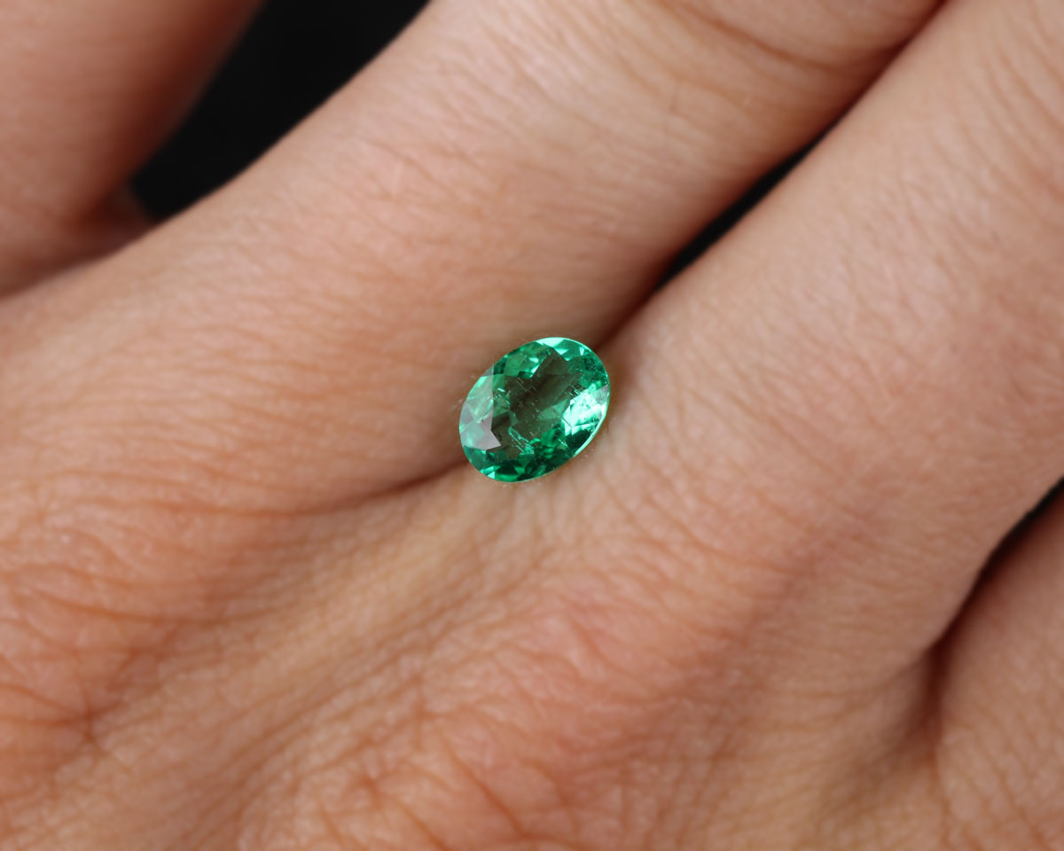 Shakiso Smaragd oval 0,48 ct