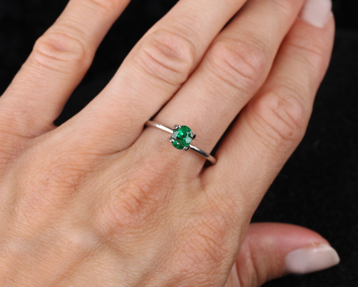 Shakiso Emerald oval 0.69 ct
