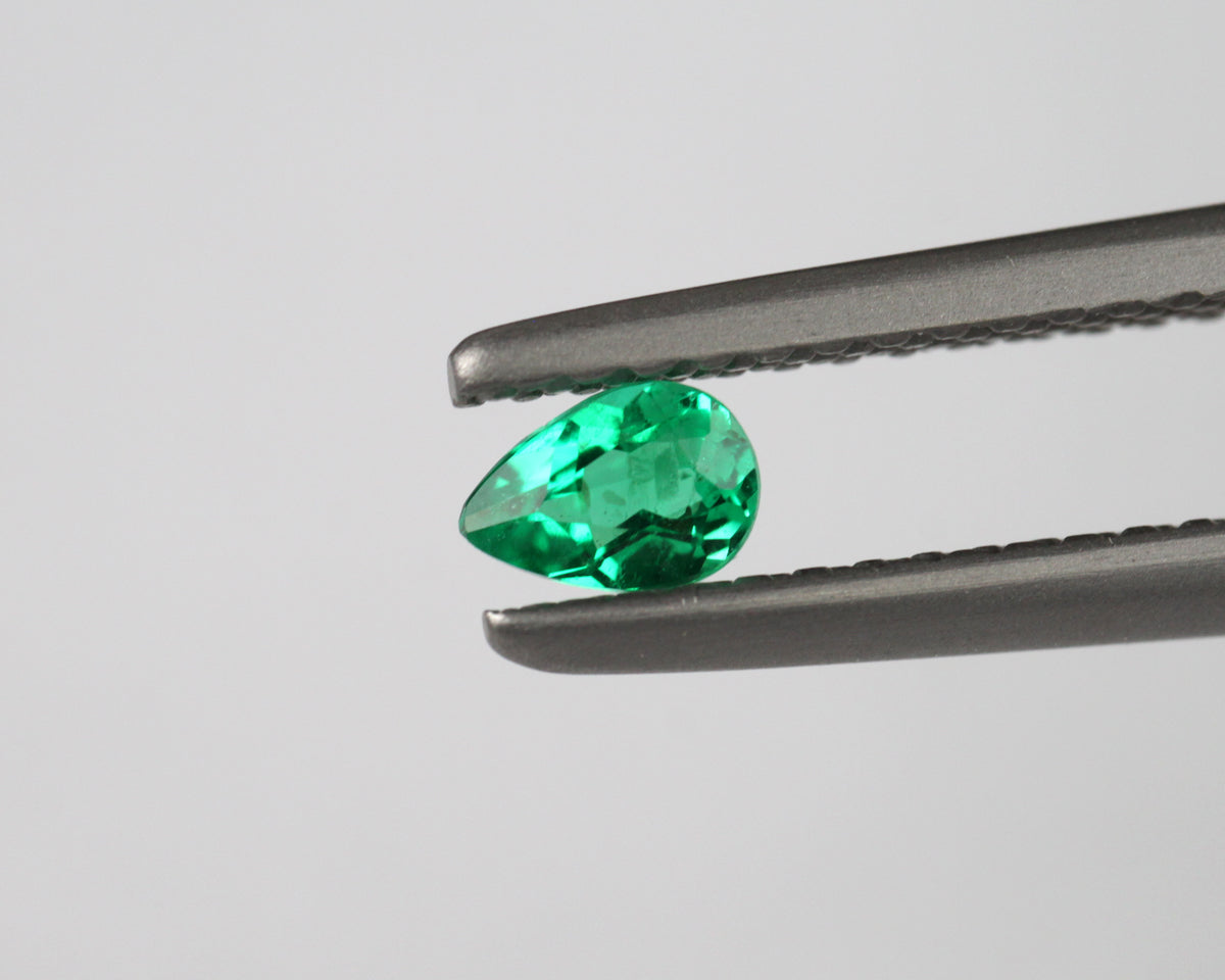 Shakiso Emerald drop 0.13 ct