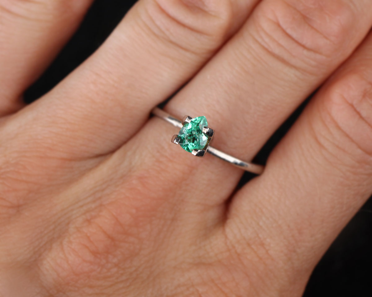Shakiso Emerald pear 0.4 ct