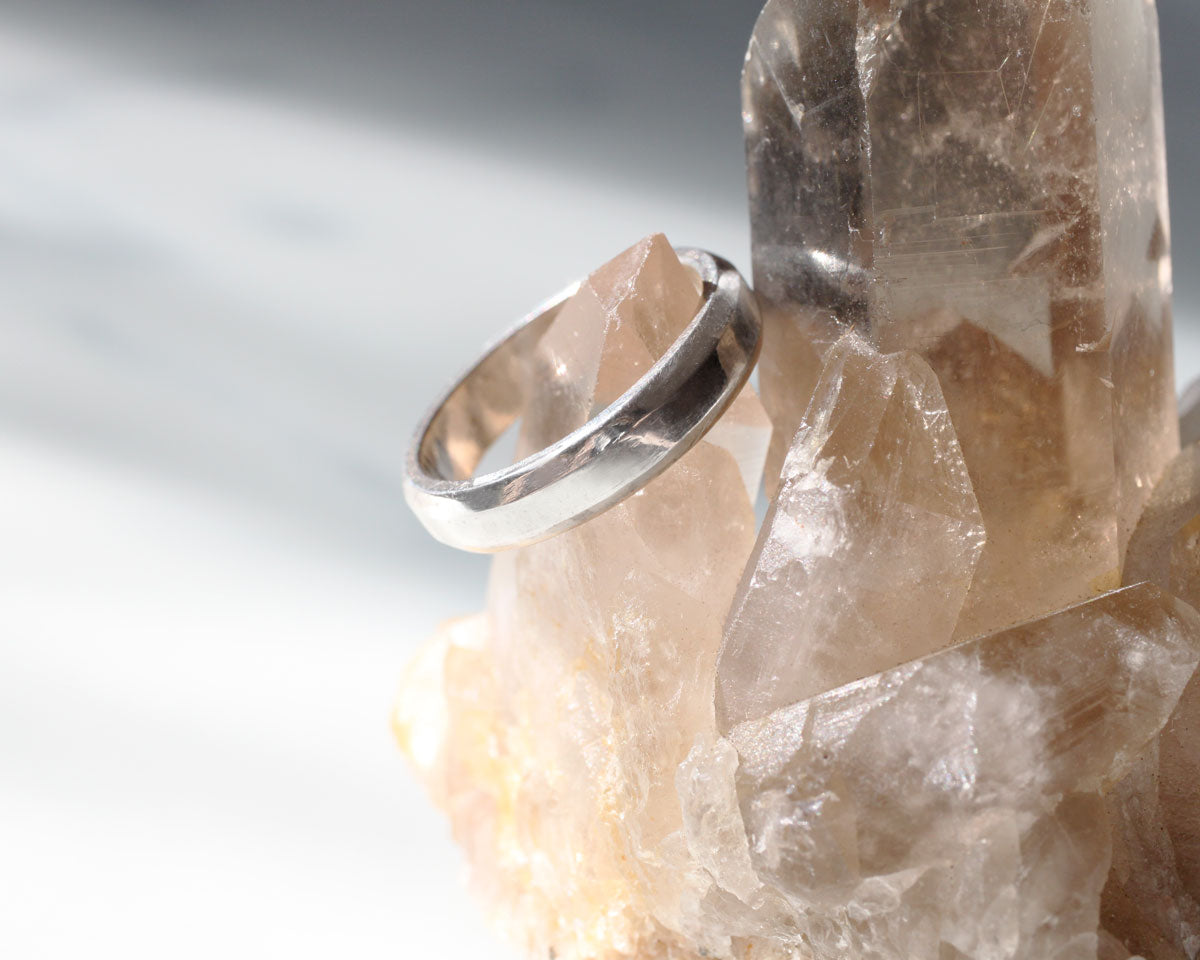 Minimalistisk silverring