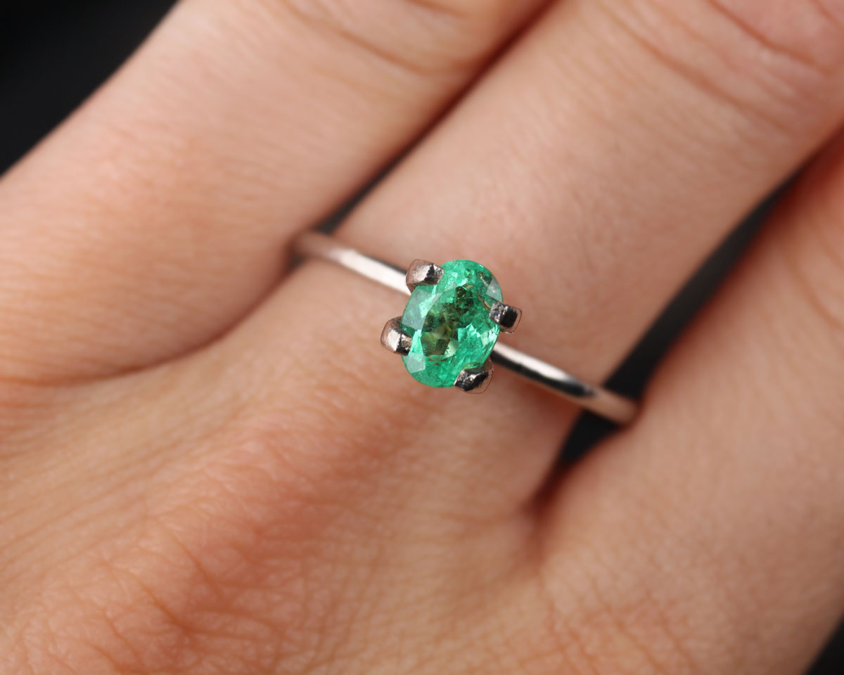 Shakiso Smaragd oval 0,63 ct