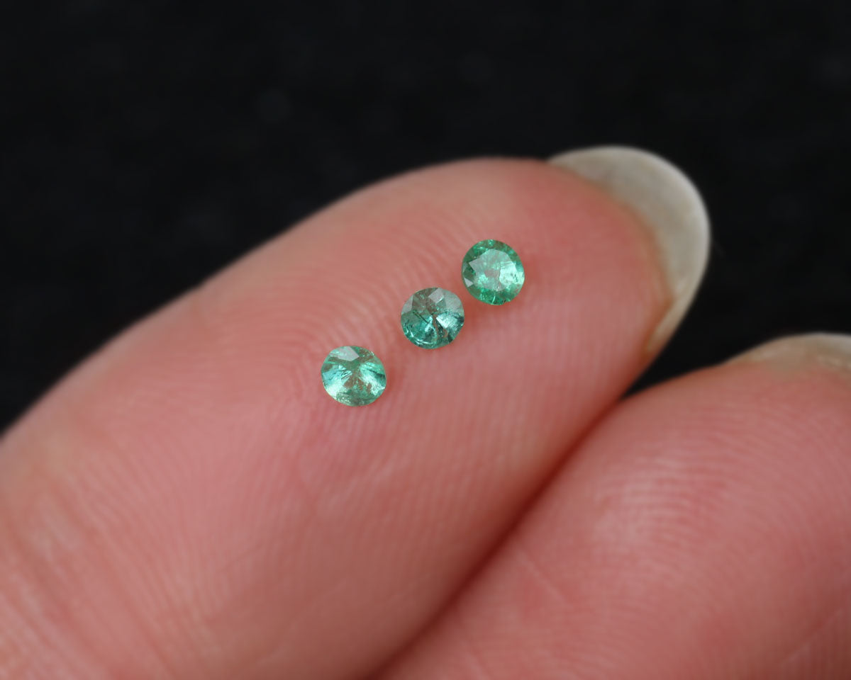 Calibrated Shakiso Emerald 2.2 mm