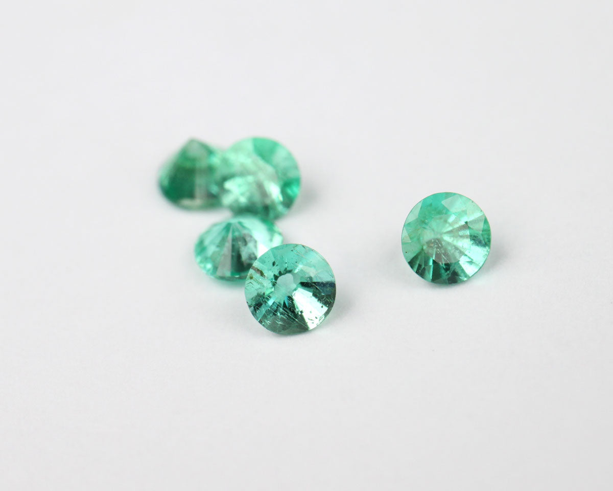 Calibrated Shakiso Emerald 2.7 mm