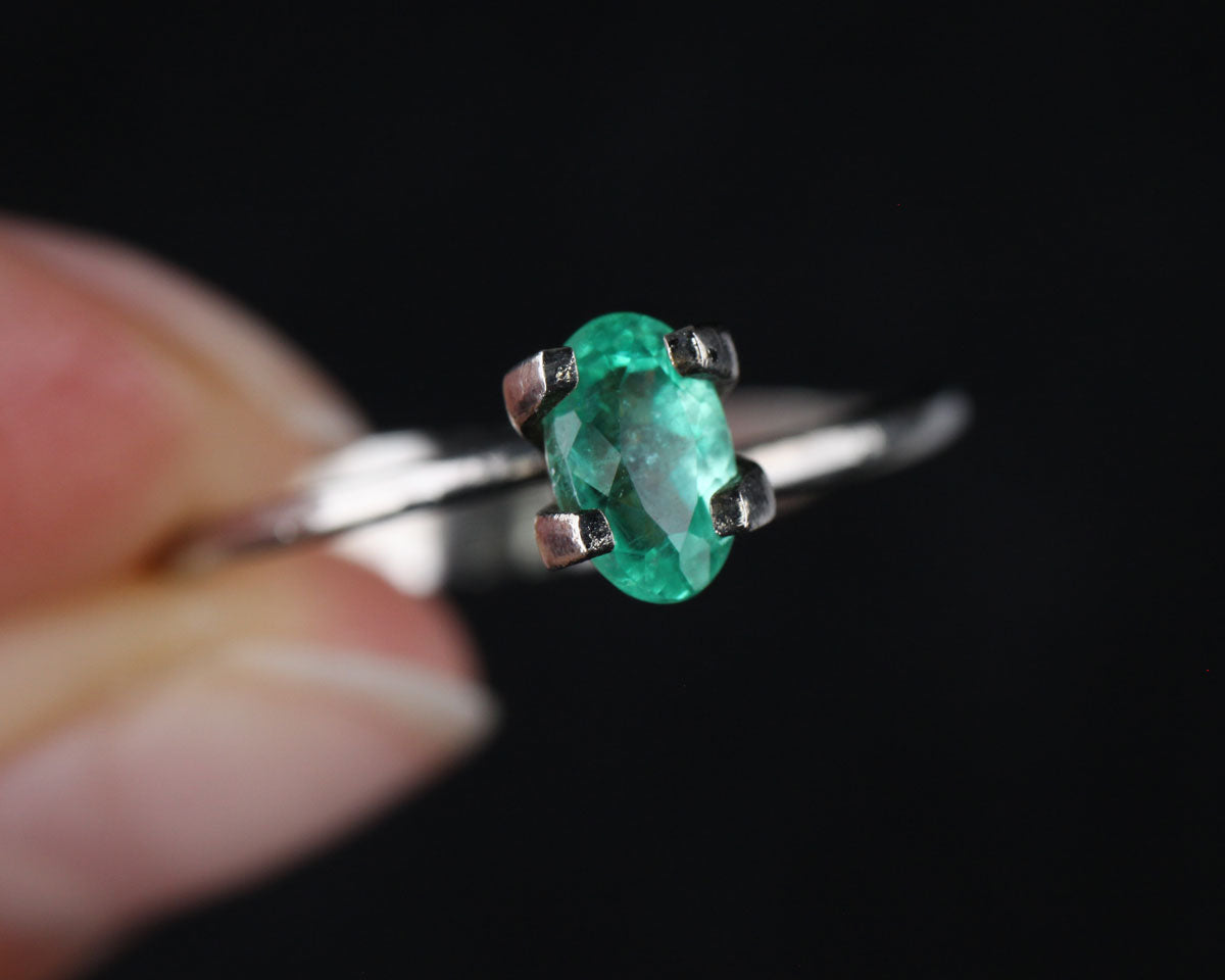Shakiso Smaragd oval 0.6 ct
