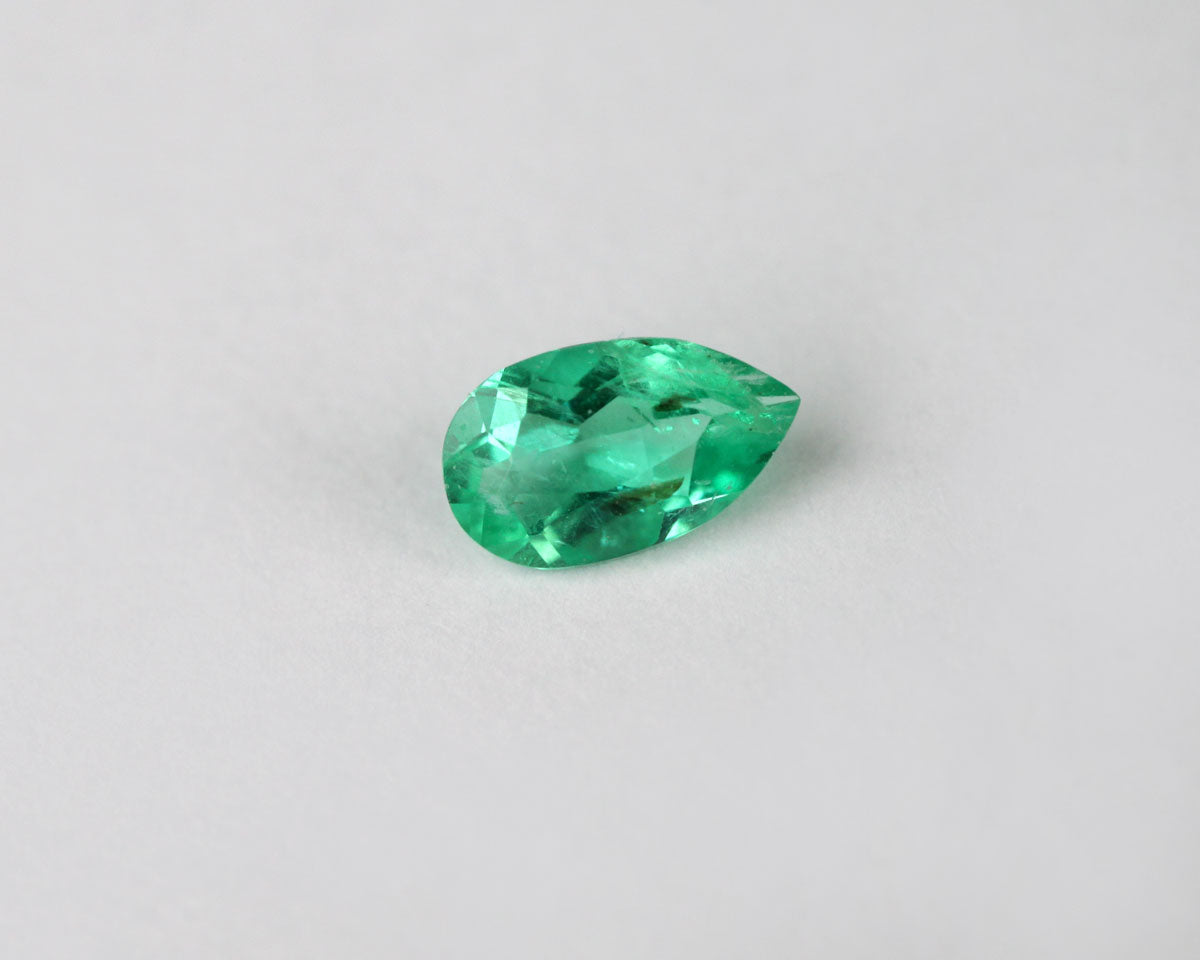 Shakiso Emerald drop 0.1 ct