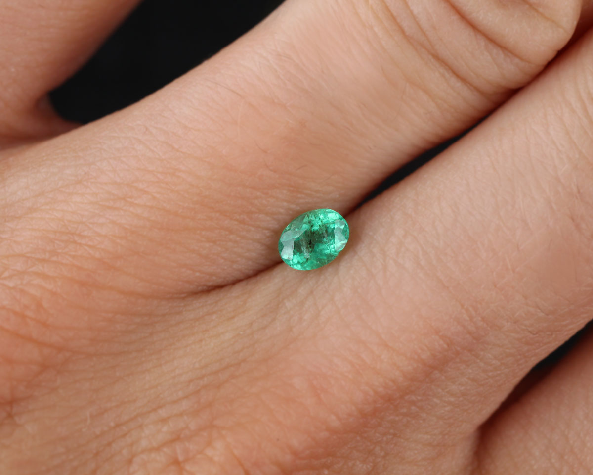 Shakiso Emerald oval 0.28 ct