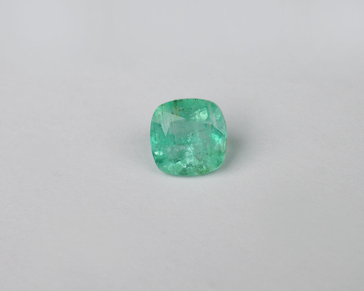Shakiso Emerald square 6 mm 0.74 ct