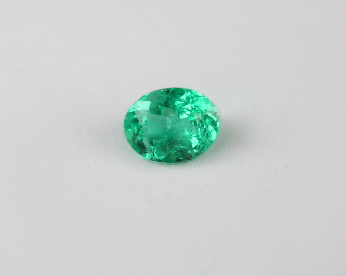 Shakiso Emerald oval 0.1 ct