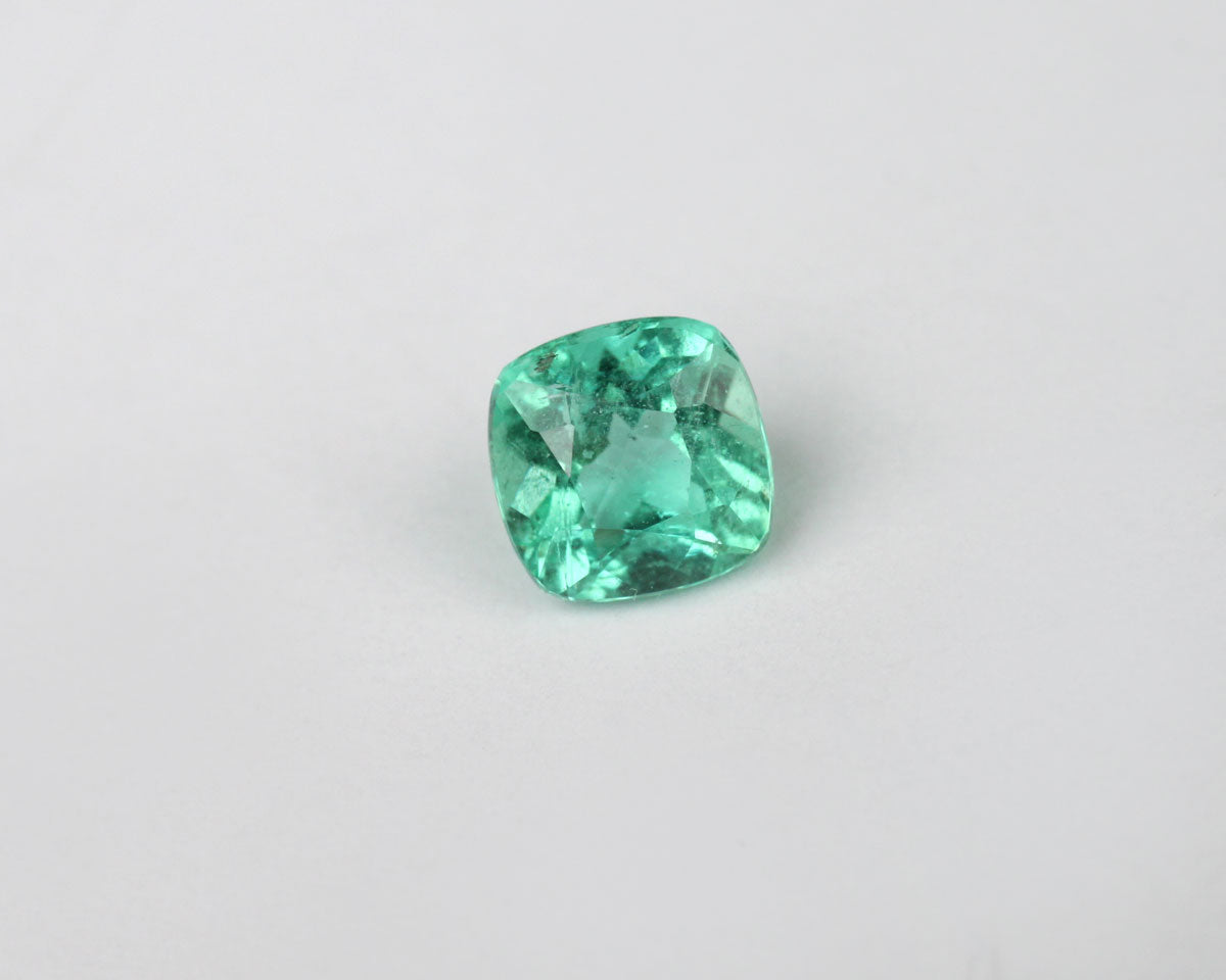 Shakiso Smaragd square 5 mm 0,5 ct