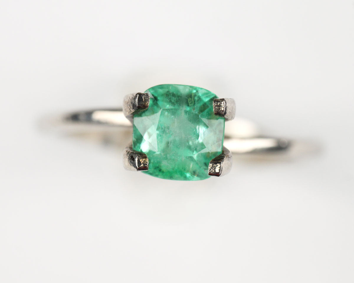 Shakiso Emerald cushion 0.85 ct