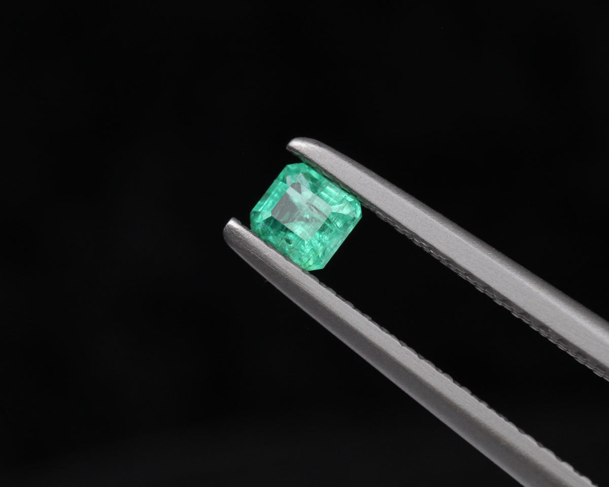 Shakiso Emerald rectangle 4 mm 0.24 ct