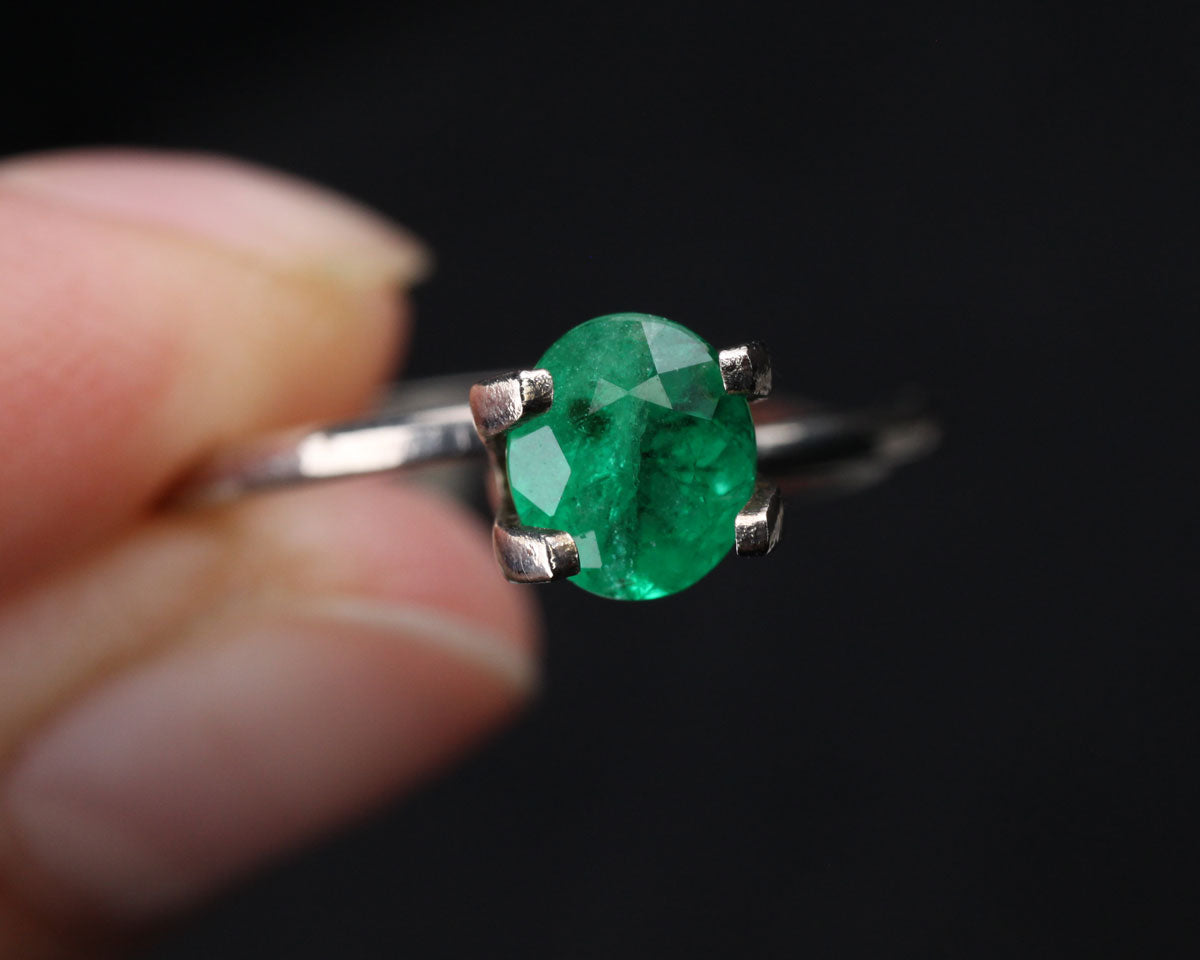 Shakiso Emerald oval 0.77 ct