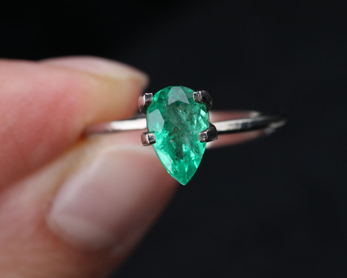 Shakiso Emerald drop 1.27 ct