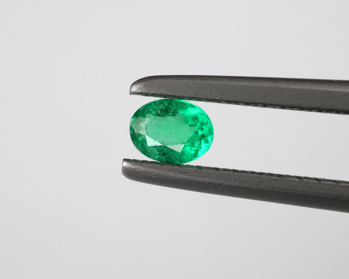 Shakiso Emerald oval 0.12 ct