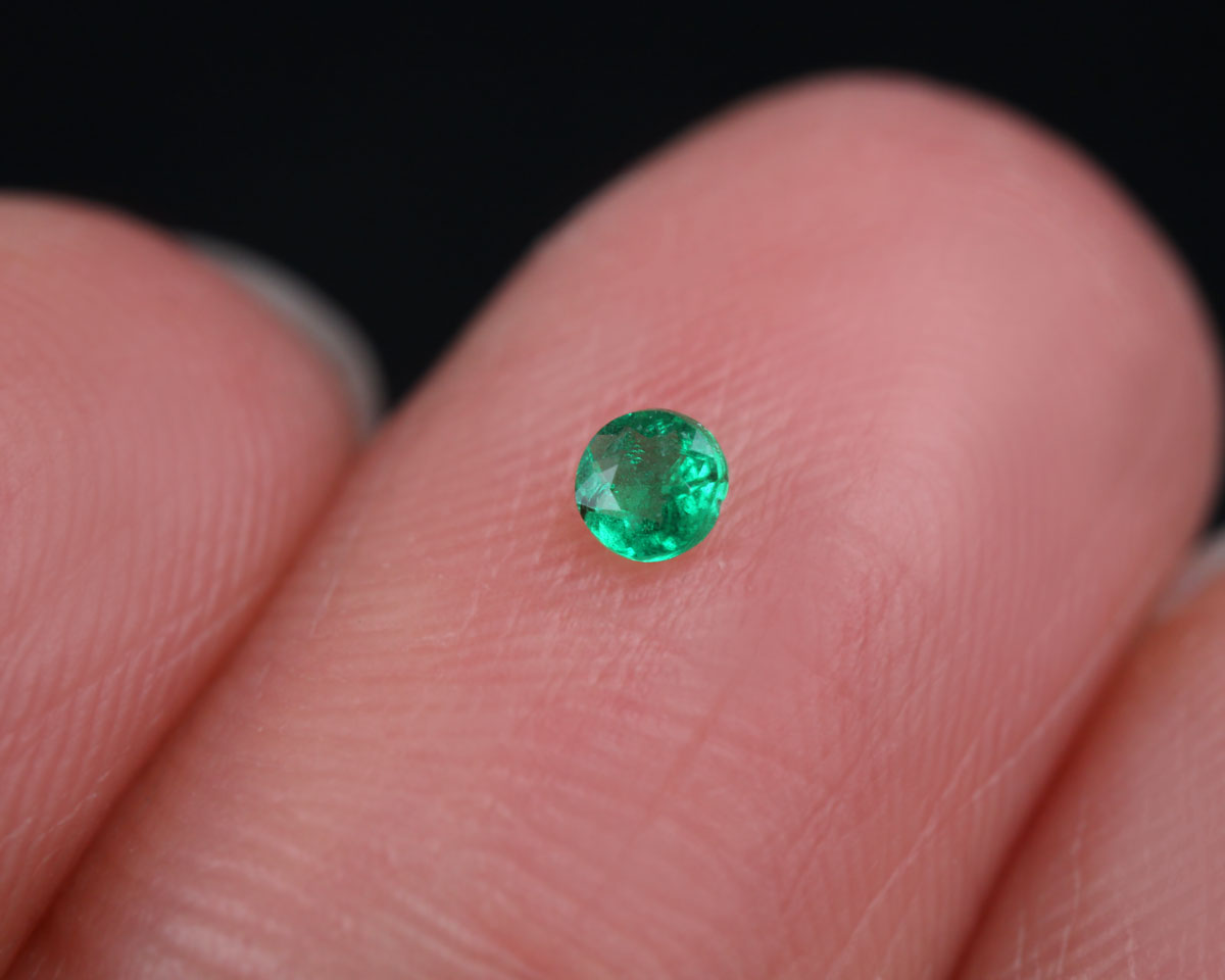 Shakiso Emerald round 0.06 ct