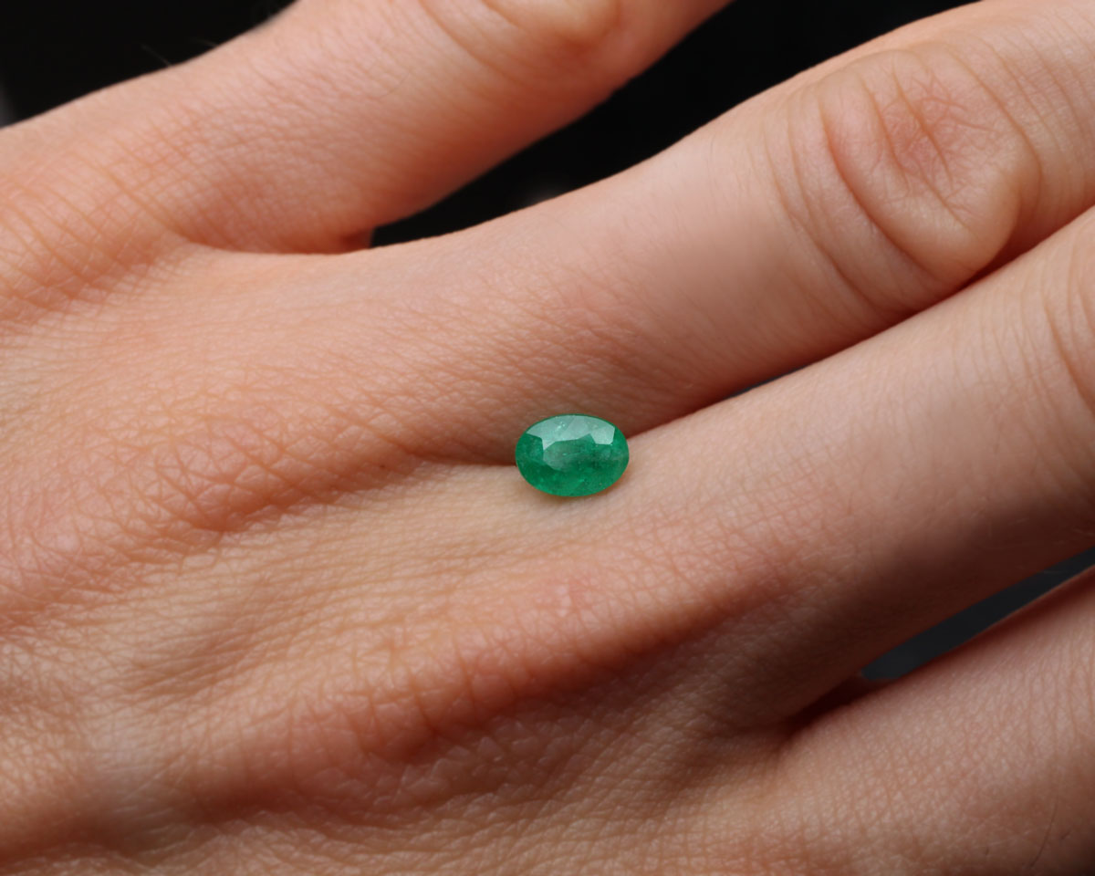 Shakiso Emerald oval 0.6 ct