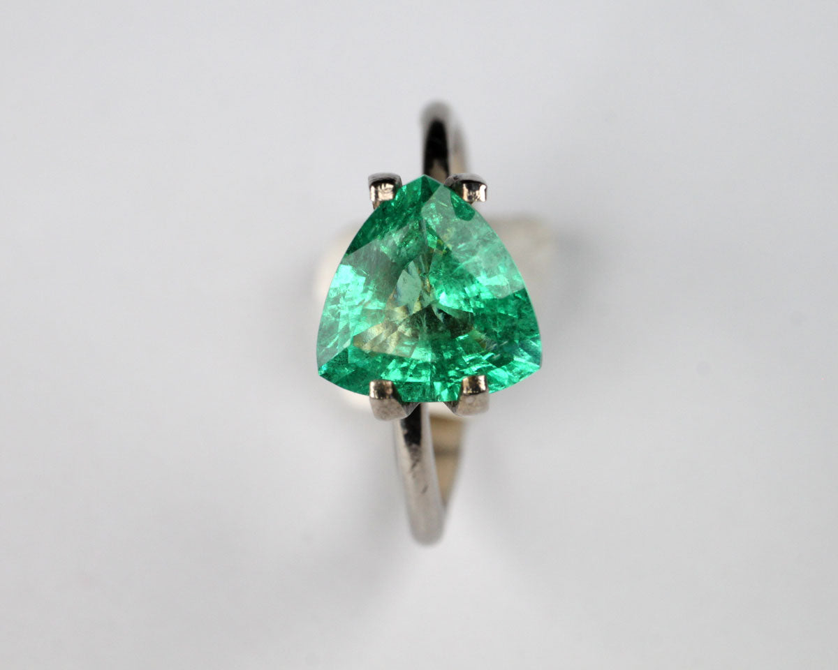 Shakiso Emerald Trillion 2.06 ct