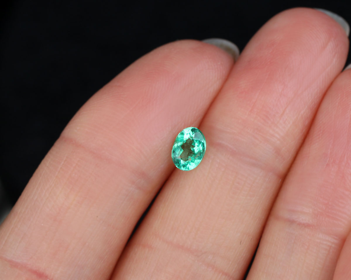 Shakiso Emerald oval 0.43 ct