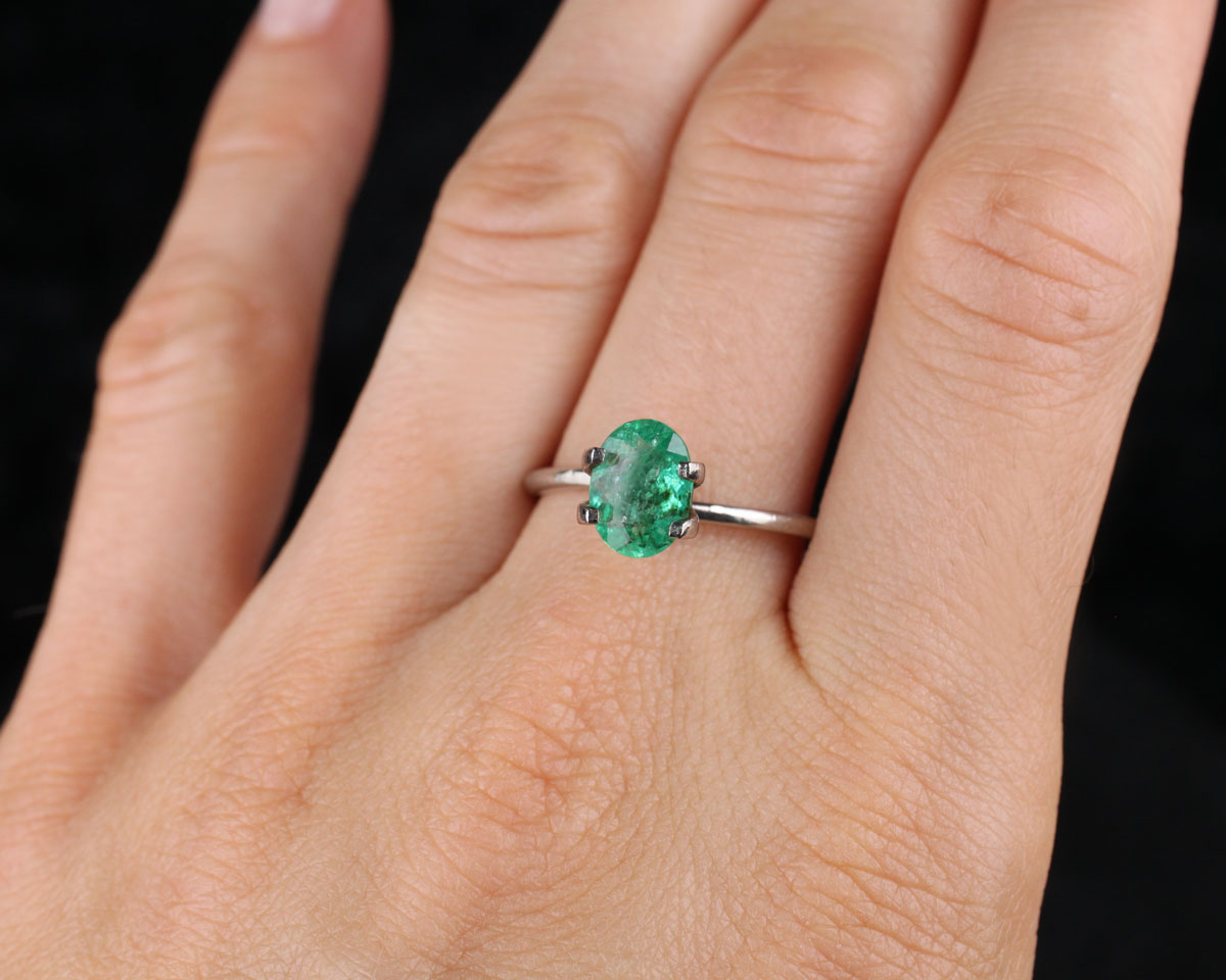 Shakiso Emerald oval 0.98 ct