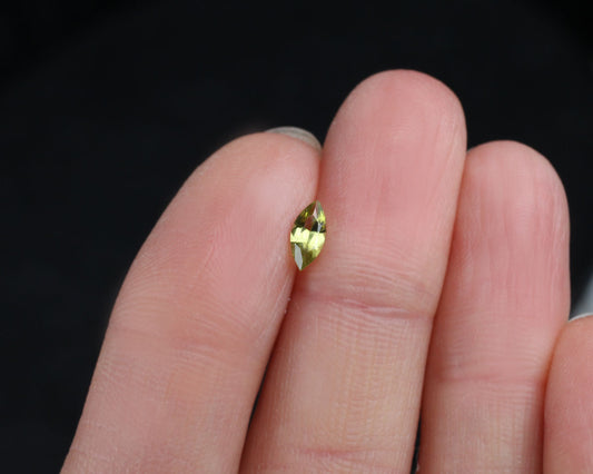 Peridot markis 0,335 ct