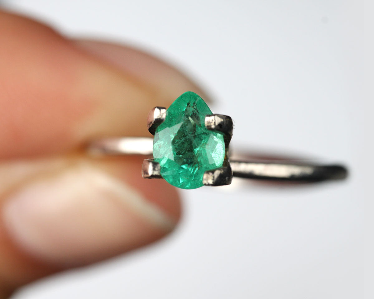 Shakiso Emerald pear 0.5 ct