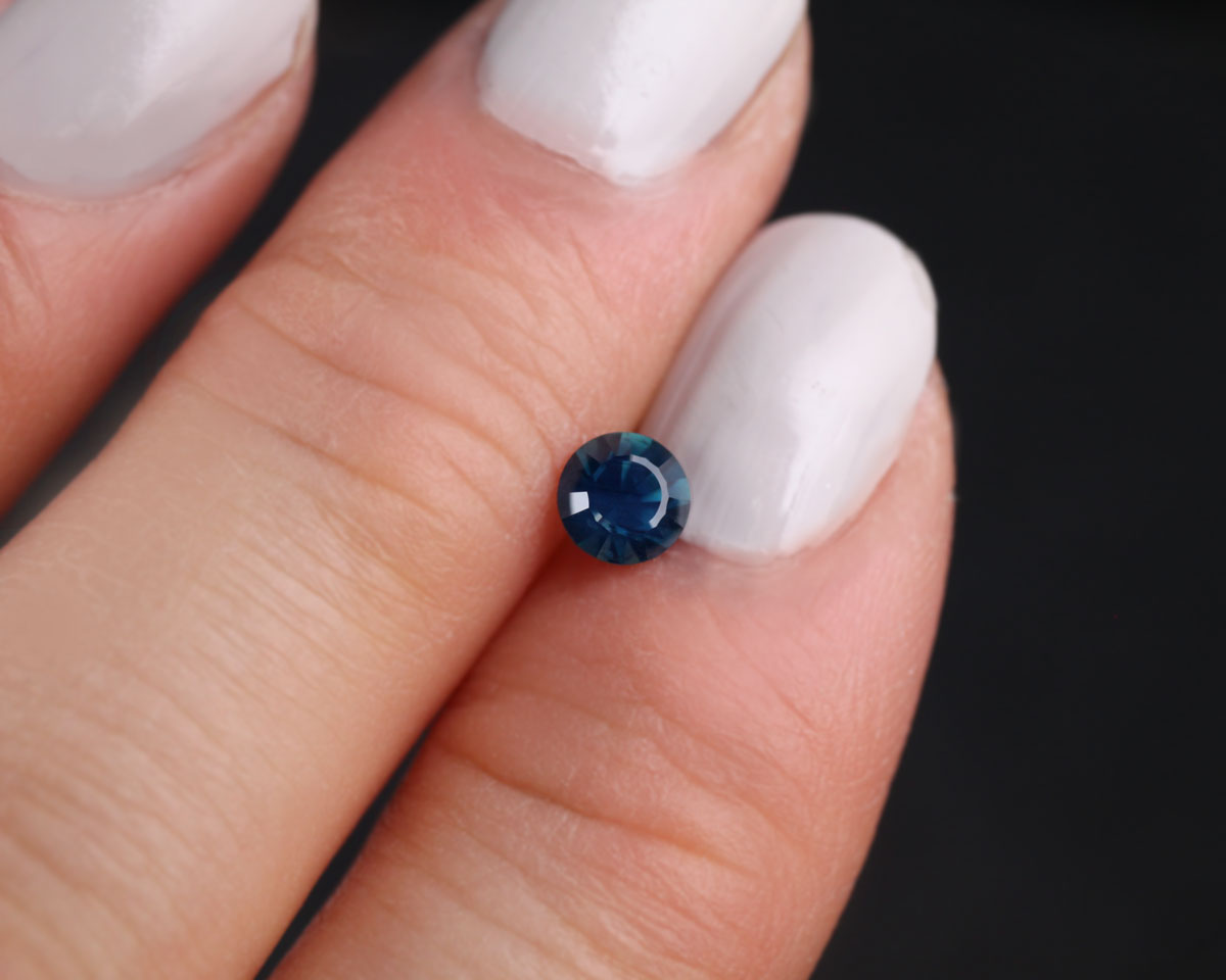 Safir blå rund 4,5 mm 0,46 ct