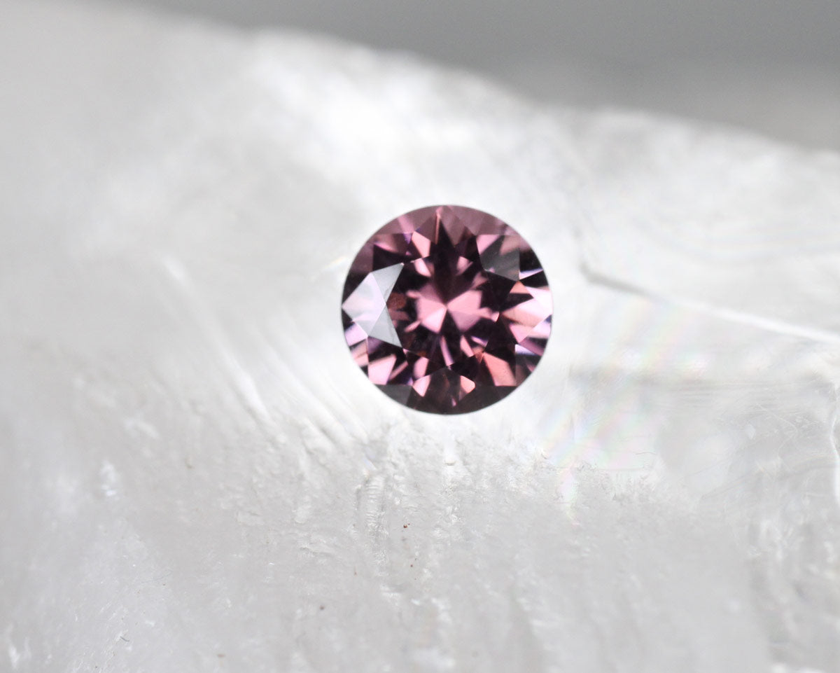 Spinel 0.4 ct Round