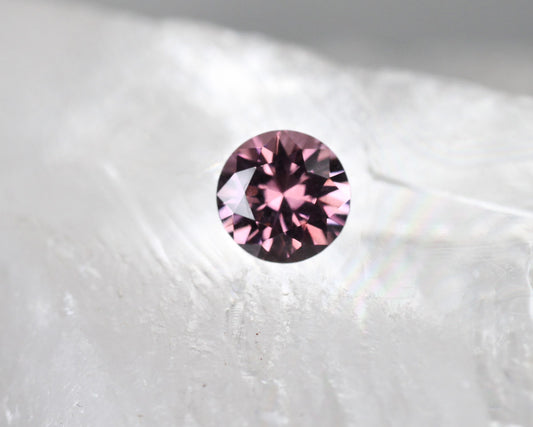 Spinell 0,4 ct rund
